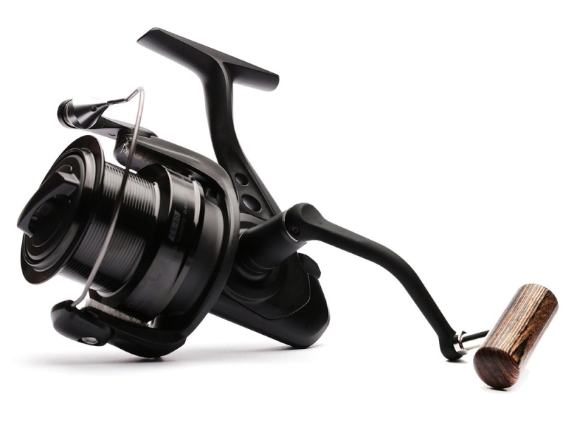 OKUMA Naviják Custom Black CB-80